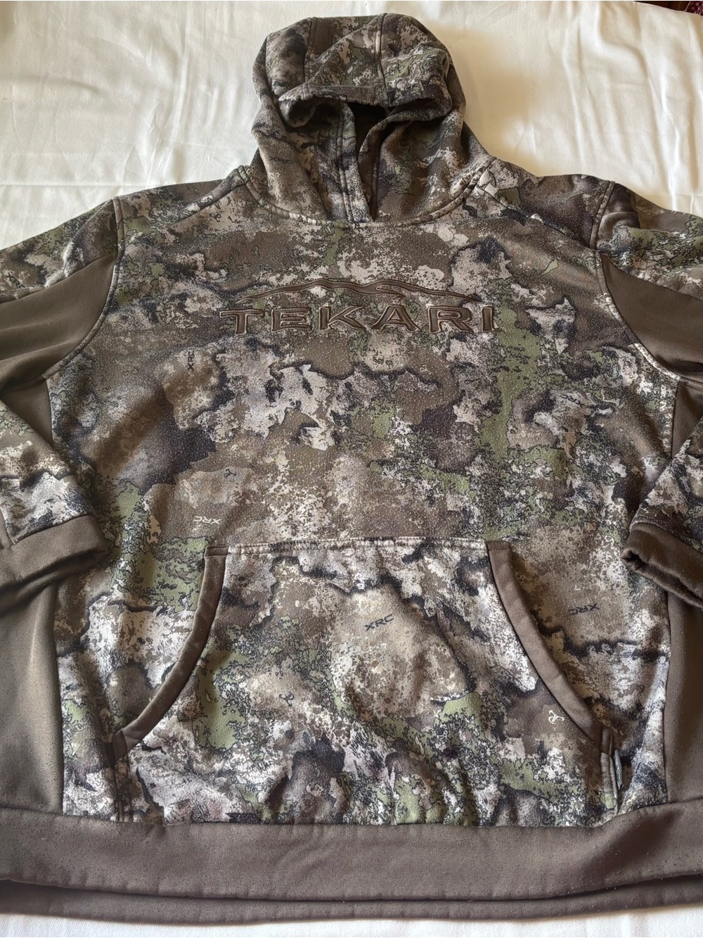 Men’s Camo Pullover Hoodie - Olive/Gray